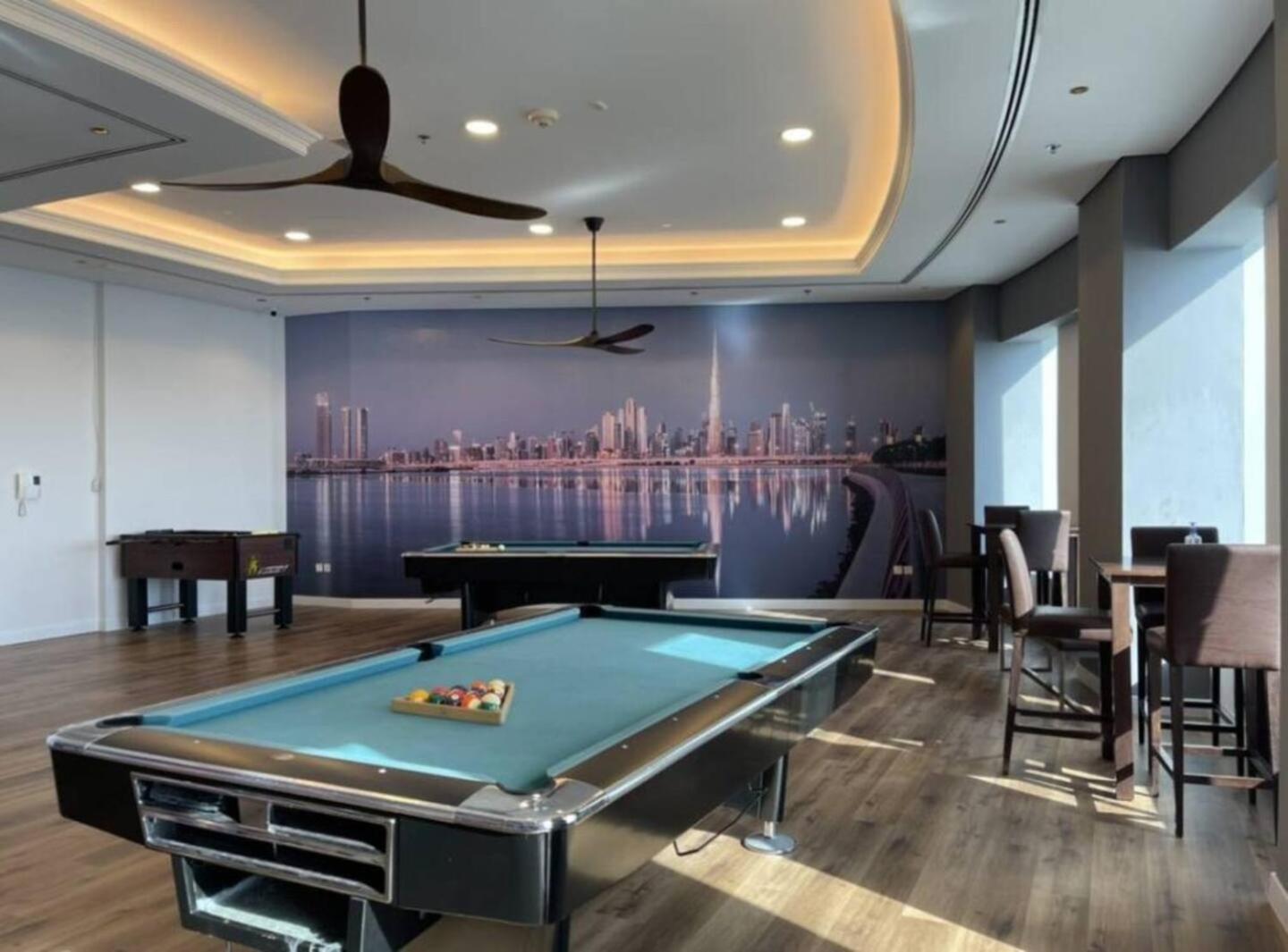 Sea & Palm View Elegant 1 Bedroom Apartment Dubai Exteriör bild