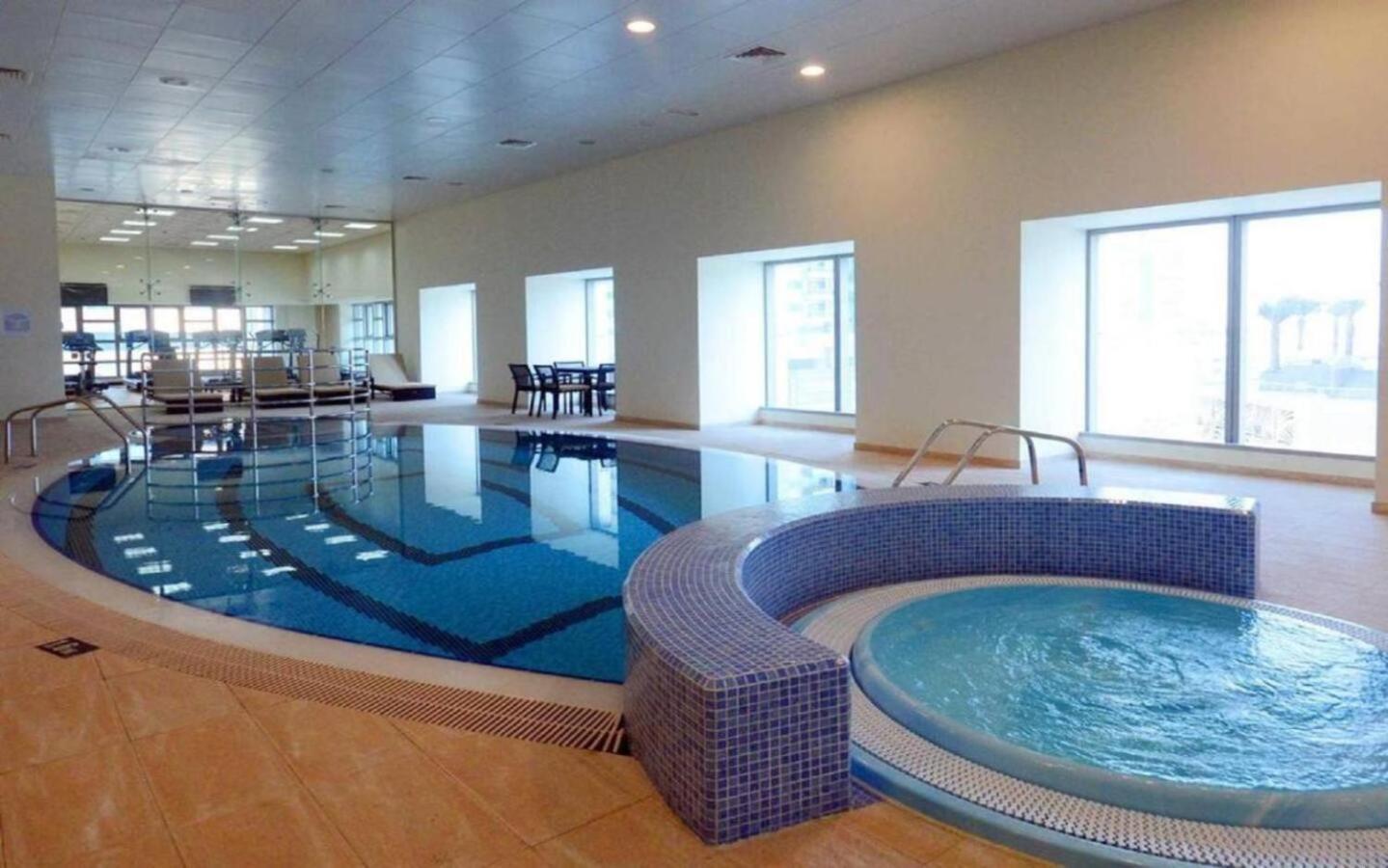 Sea & Palm View Elegant 1 Bedroom Apartment Dubai Exteriör bild