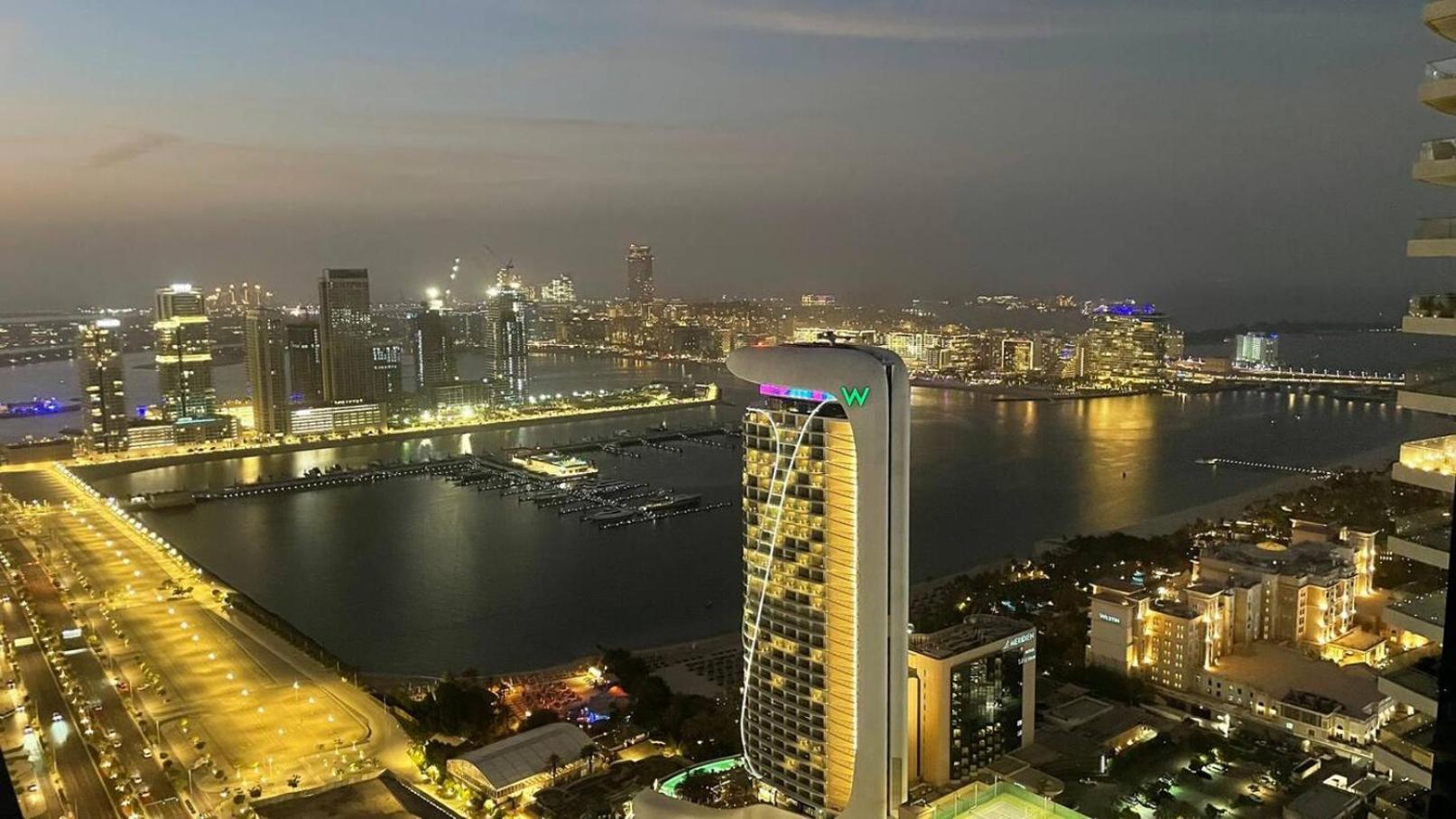 Sea & Palm View Elegant 1 Bedroom Apartment Dubai Exteriör bild